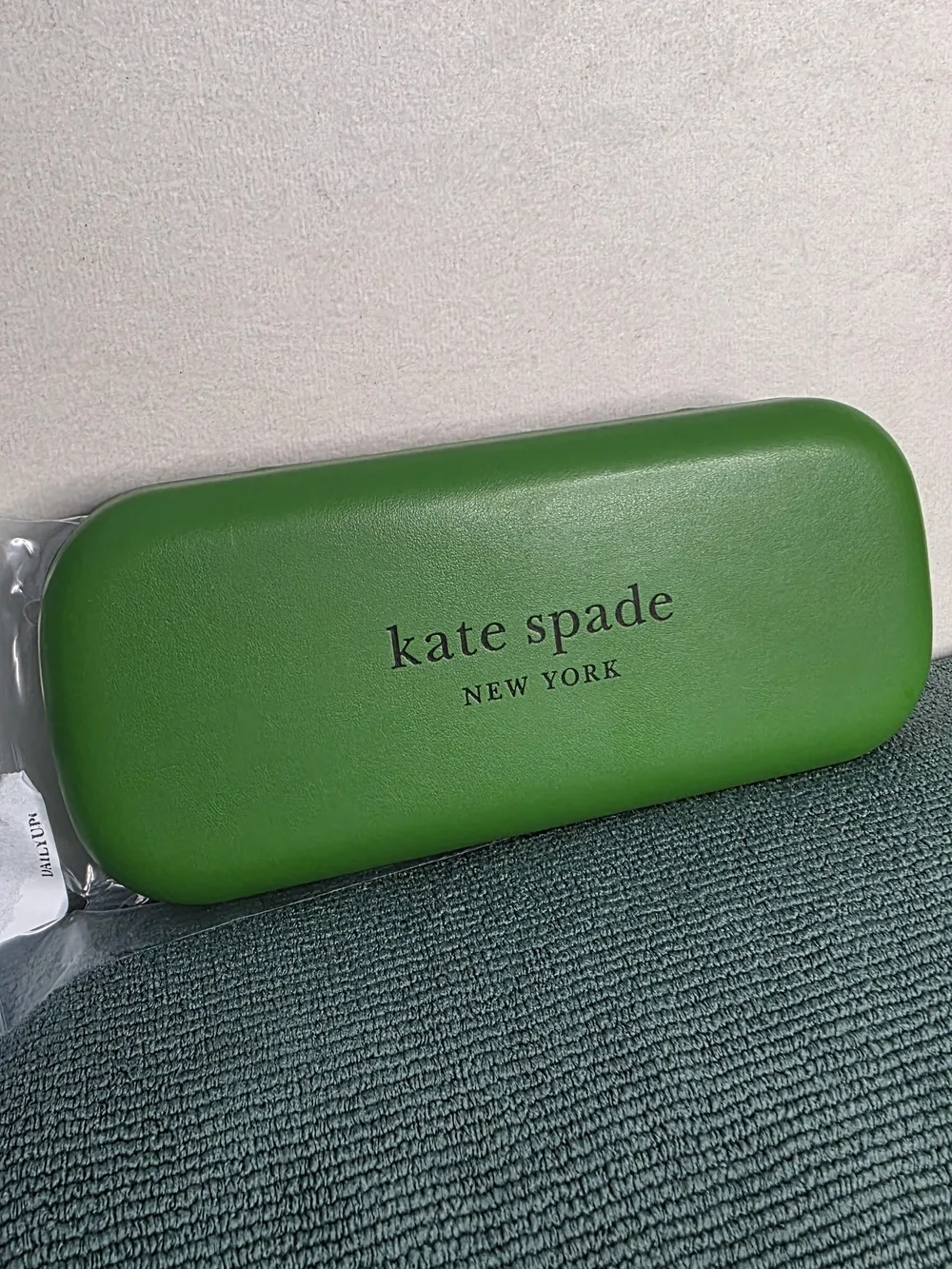 Kate Spade Pavao S6F +1.00 Reading Glasses Multicolor Pattern Hard Case Cloth